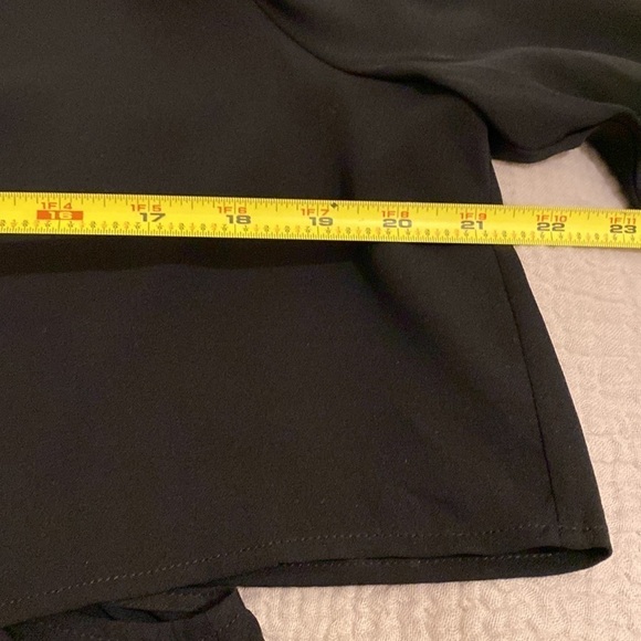 Tanya Taylor 100% silk black button down blouse. Size 2 - Picture 13 of 13
